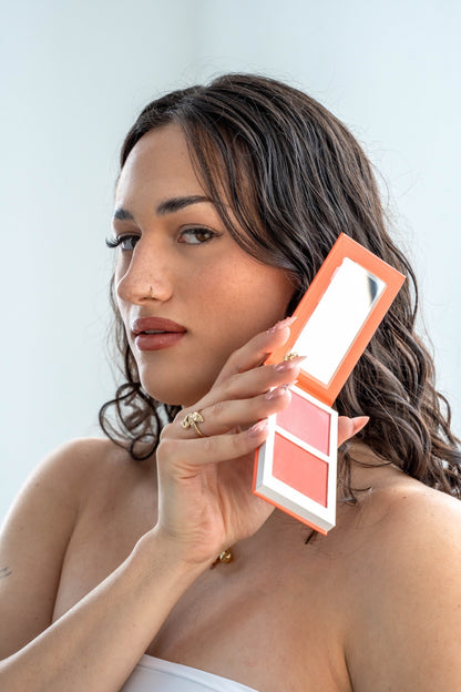 Duo Radiant Flush Blush (Vitamin E Infused)